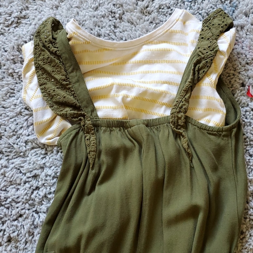 Size 4T - Picture 2 of 3